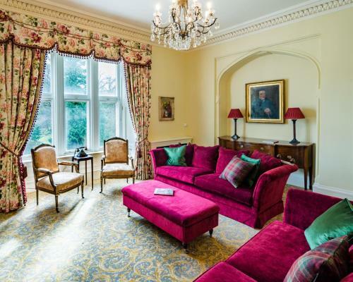 Hotel Crossbasket Castle