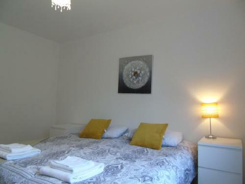 Snug - Faodail Apartment