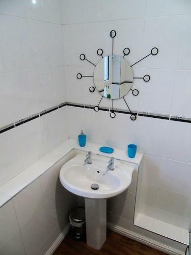 Snug - Faodail Apartment