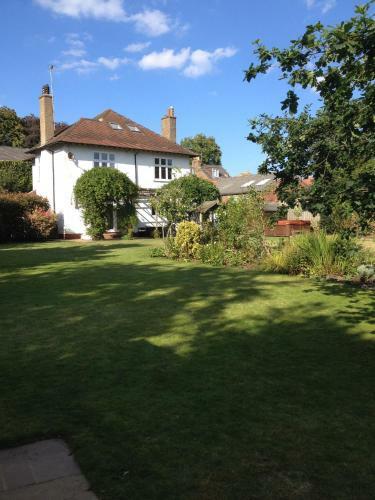 Bed & Breakfast Ellesmere Cottage