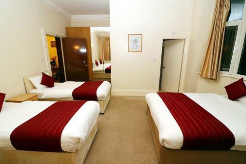 Gatwick Inn Hotel- Premises Professionally Antiseptic Treated For Key-workers