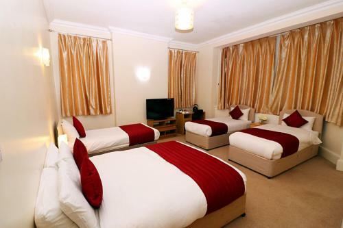Gatwick Inn Hotel- Premises Professionally Antiseptic Treated For Key-workers