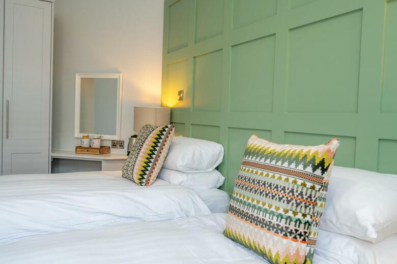 The Golden Lion Hotel