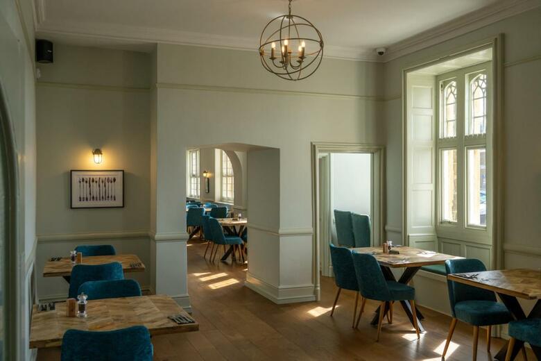 The Golden Lion Hotel