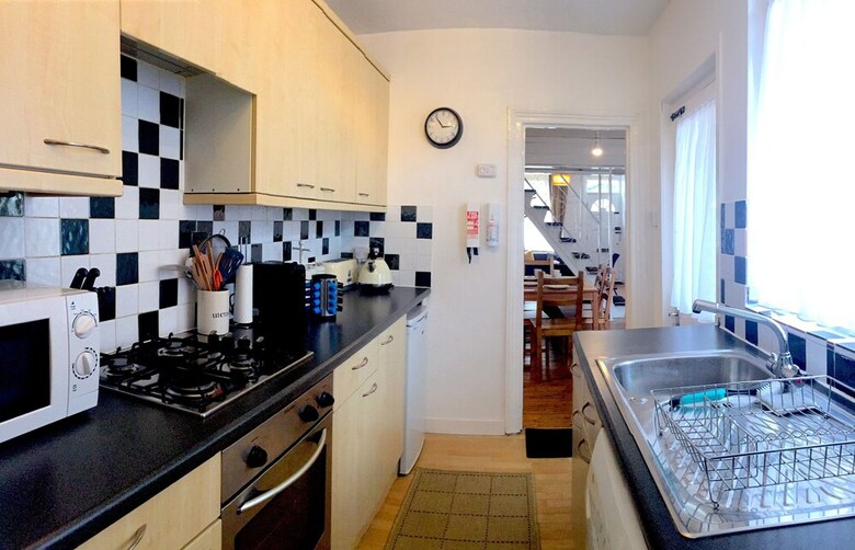 The Grove - Refurbished Cottage Near City Centre