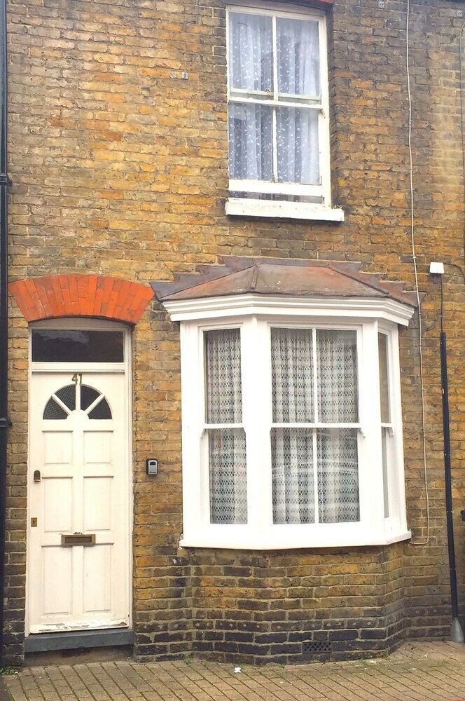 The Grove - Refurbished Cottage Near City Centre