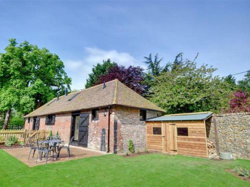 Holiday Home Throwly Stables