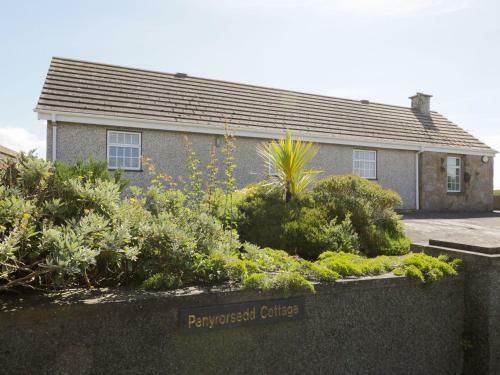 Pen Yr Orsedd Cottage