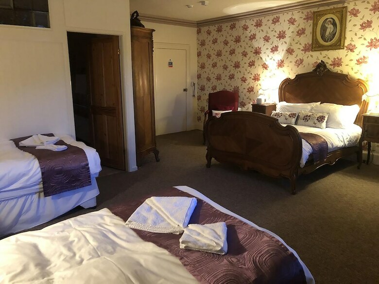 Posada The Oakeley Arms