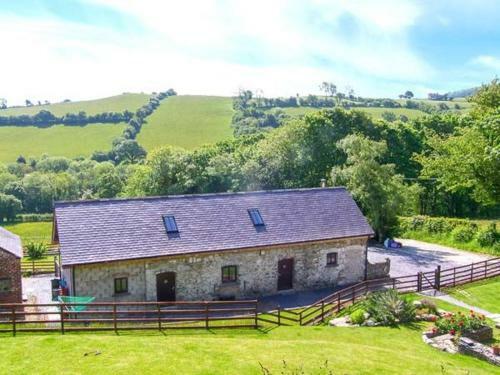 Boffins Barn At Pen Isa Cwm