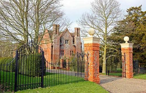 The Gatehouse