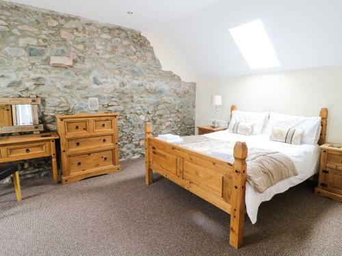 The Granary, Nr Newborough