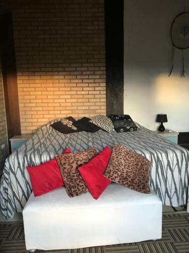 Hostal Pousada Santu�rio Da Madre