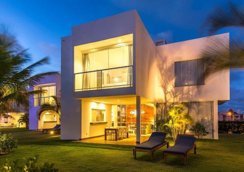 Hotel B Blue Beachouses