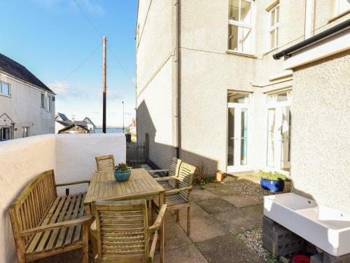 Ground Floor Flat At Wylfa, Rhosneigr