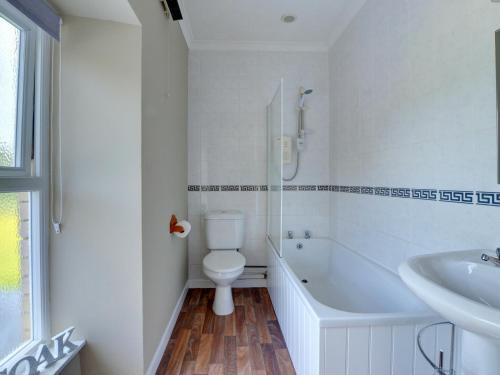 Beautiful Holiday Home In Rhydlewis With Garden