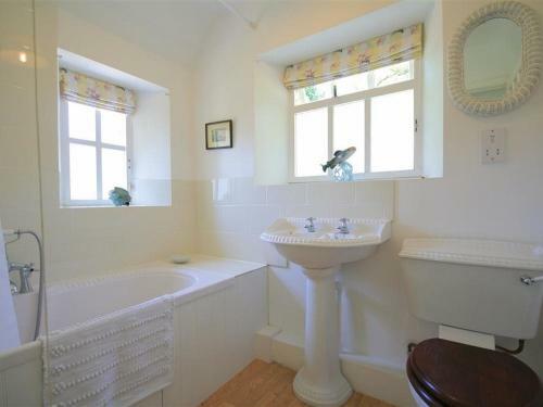 Mayfly Cottage, Cirencester