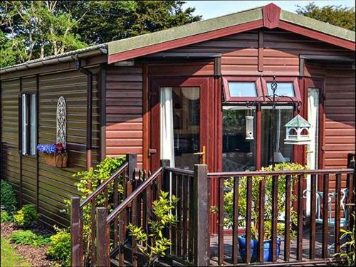 The Coastal Lodge