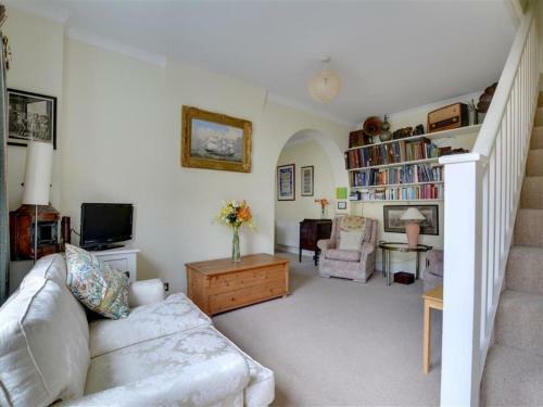 Holiday Home Cam Court