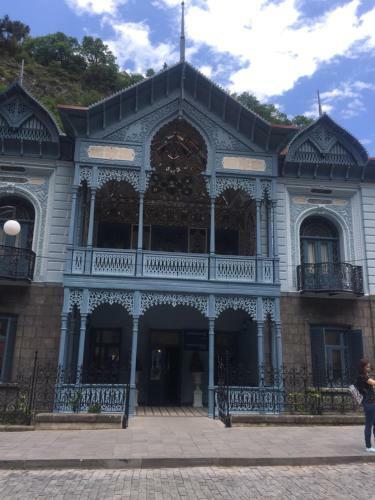 Hostal Guesthouse Borjomi Central Park