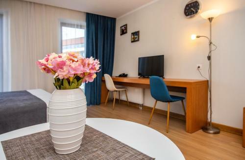 Orbi Palace Hotel Official