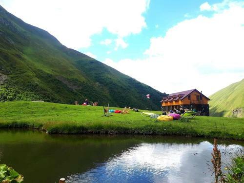 Hostal Fifth Season
