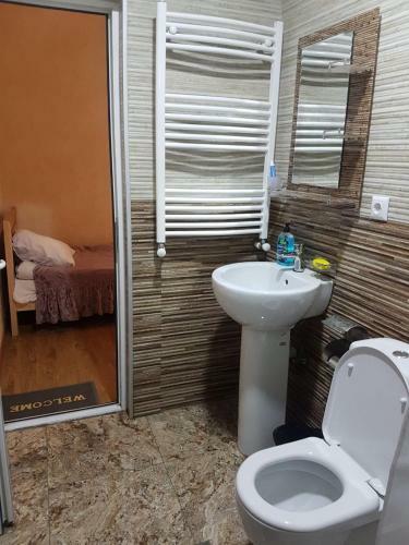Hostal Kazbegian Host