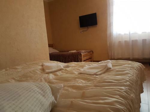 Hostal Kazbegian Host