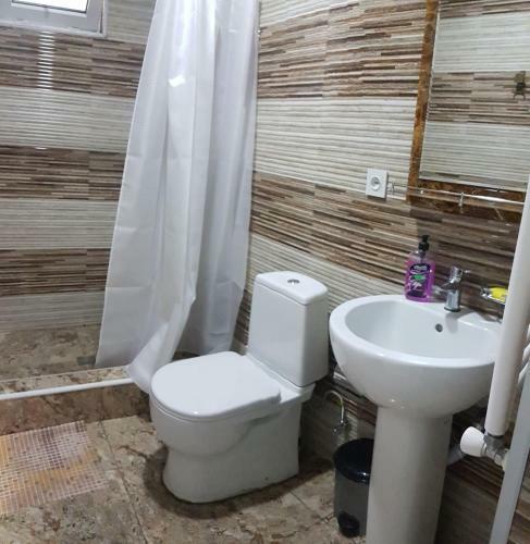 Hostal Kazbegian Host