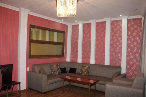 Apartment B.s