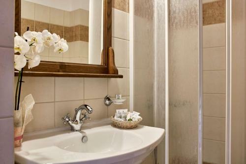 Hotel Dryades And Spa