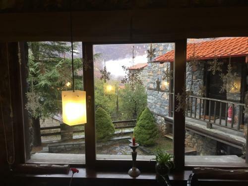 Hostal Chalet Asteras Tou Vorra