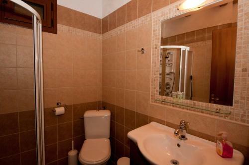 Hostal Traditional Guesthouse Siantsis