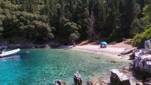 Bluevilla Evreti