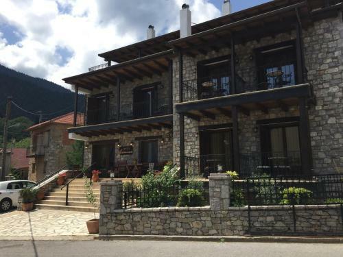 Hostal Asimina Guesthouse