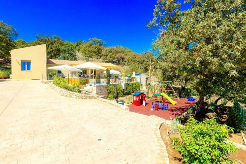 Villa Trules
