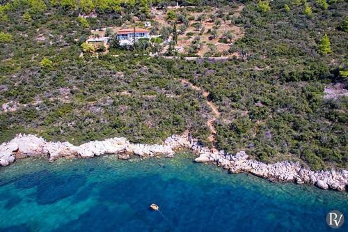 Isomata Villa Sleeps 8 Pool Air Con Wifi