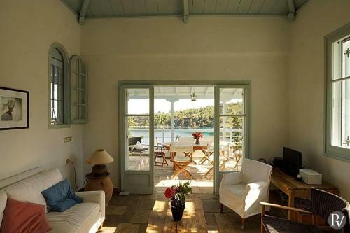 Isomata Villa Sleeps 8 Pool Air Con Wifi