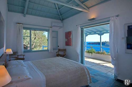 Isomata Villa Sleeps 8 Pool Air Con Wifi