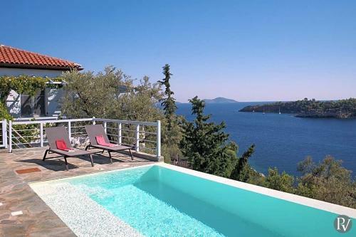 Isomata Villa Sleeps 8 Pool Air Con Wifi