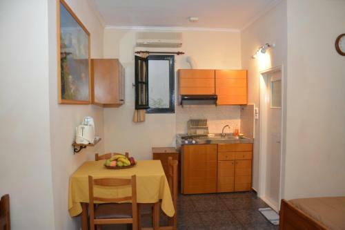 Aristotelis Apartments