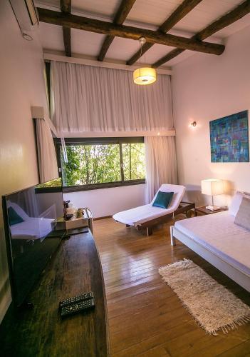 Hostal Pousada Morada Dos Bougainvilles