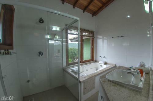 Hostal Pousada Bangal�s Do Rosa