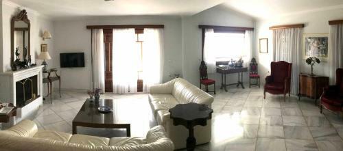 Hotel Candia House