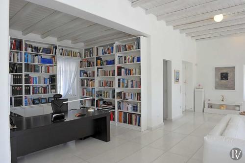 Kostos Villa Sleeps 10 Pool