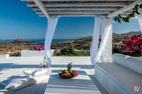 Kostos Villa Sleeps 10 Pool