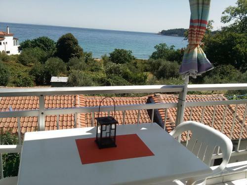 Apartamento House Mantesos