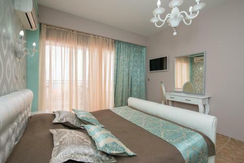 Maranton Beach Hotel