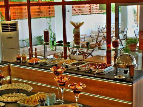 Maranton Beach Hotel
