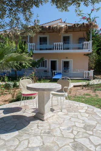 Apartamento Doroufi Inn
